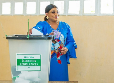 Élections Législatives et Régionales : Yawa Djigbodi Tsègan, a voté à l'EPP Kpélé-Agavé