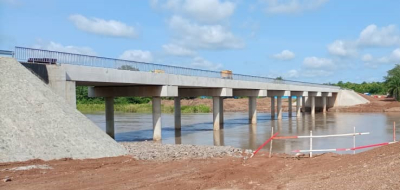 Désenclavement des zones rurales: Le gouvernement lance les travaux de construction de 21 ponts