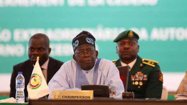 Sommet de la CEDEAO à Abuja: Bola Tinubu, &quot;La négociation avec les militaires au pouvoir au Niger doit être le socle de notre approche&quot;